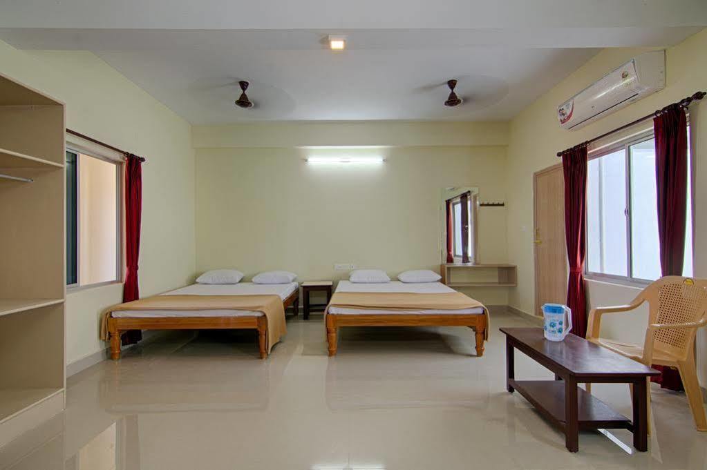 Ganesh Residency Pondicherry Exterior foto