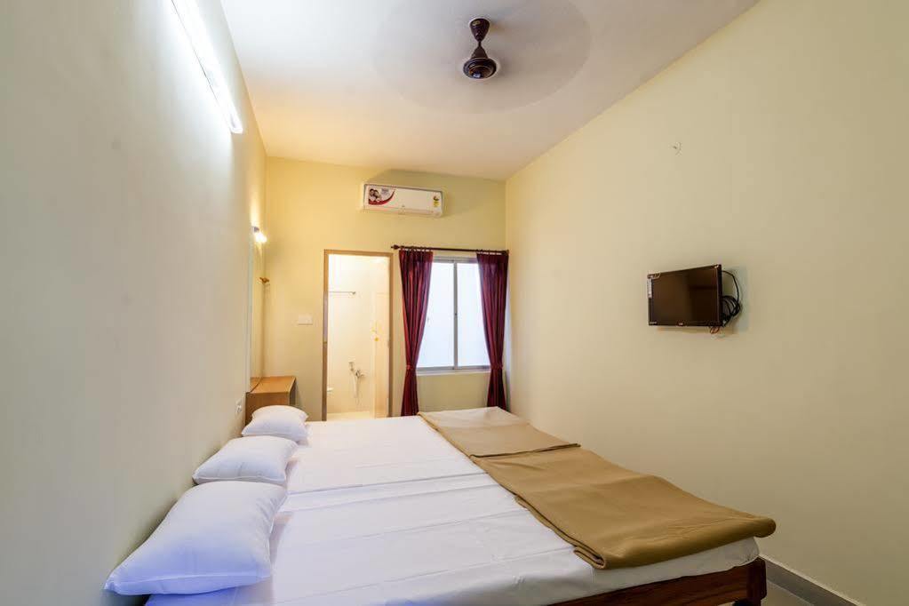 Ganesh Residency Pondicherry Exterior foto
